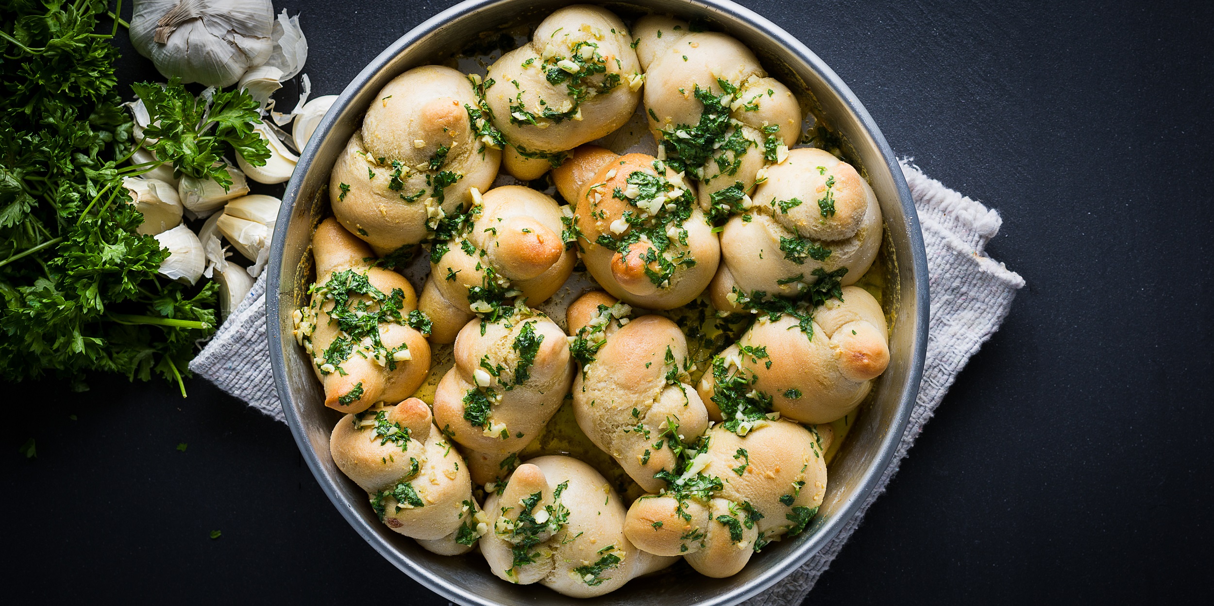 Garlic Knots Wholesale Baked Goods Kara Foodservice